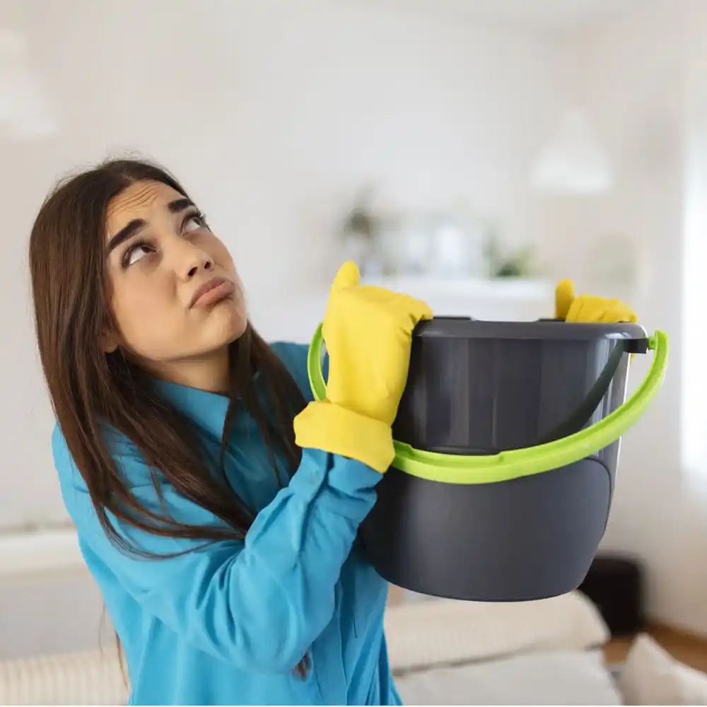water damage restoration service Vaiden